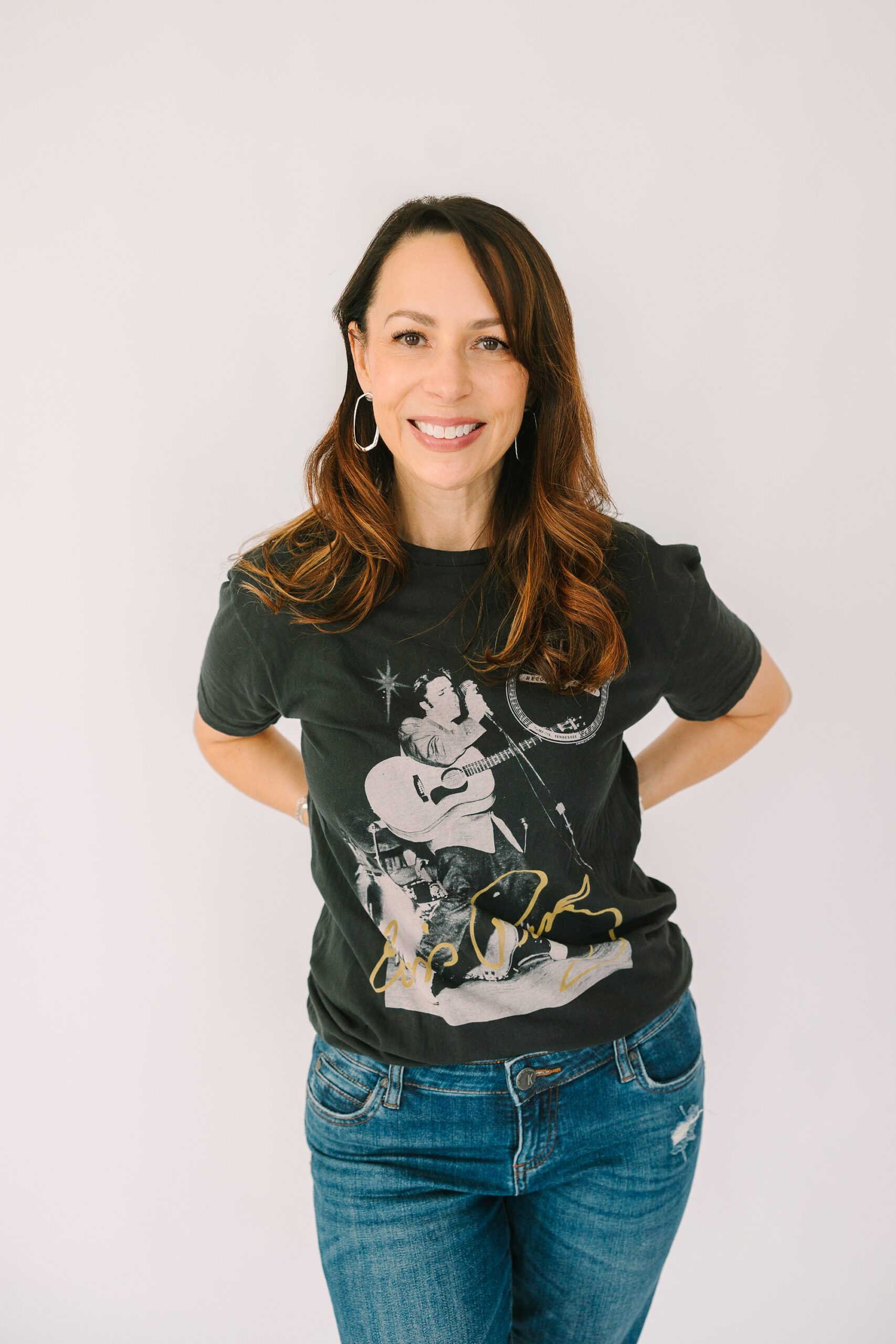 Why AI-Created Images Are Hurting Personal Brands in 2026 by Nashville brand photographer 