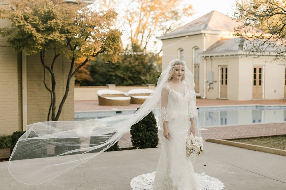 East Ivy Mansion Styled Bridal Shoot | Amy Allmand photography