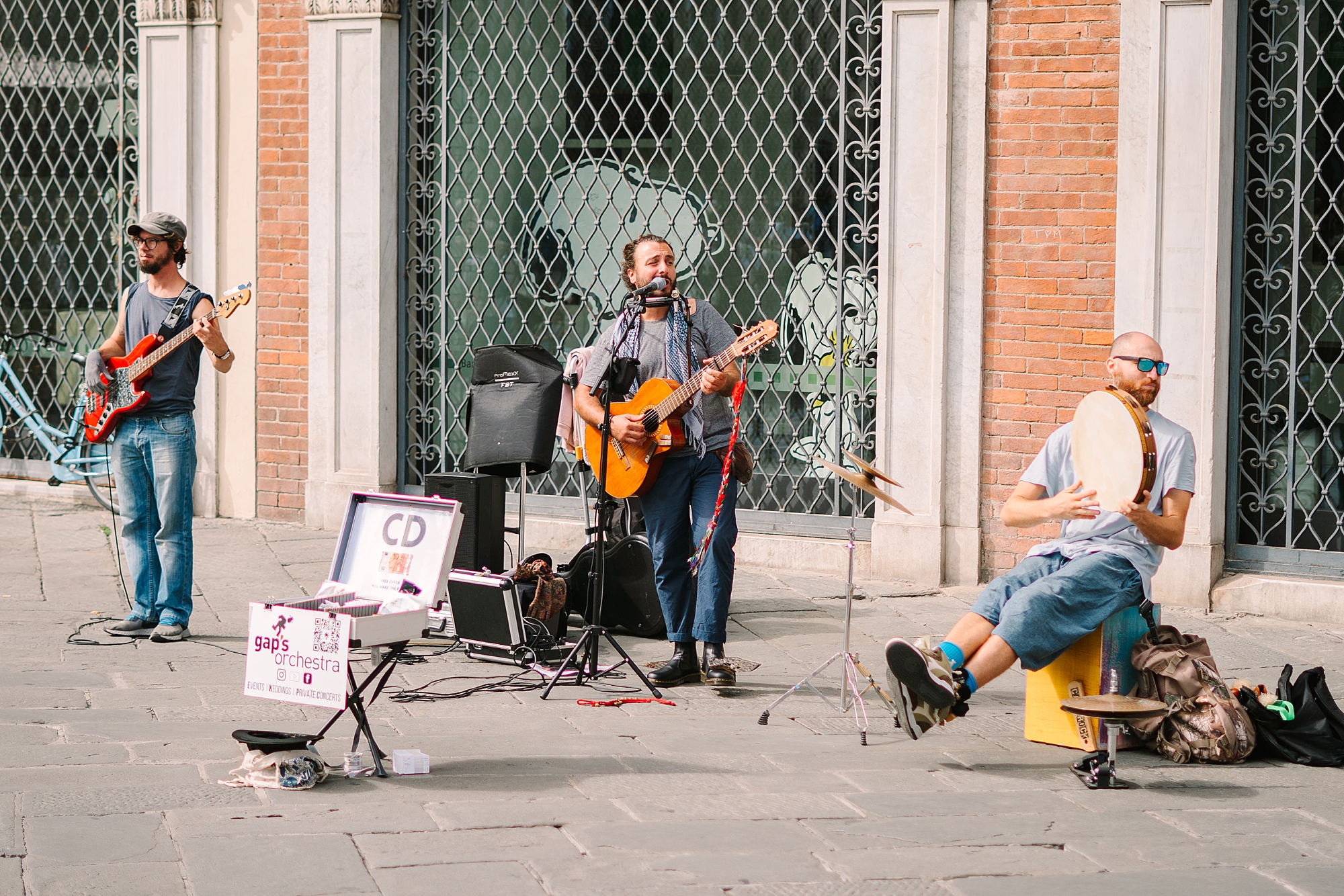 street musicians perform during trip to Italy