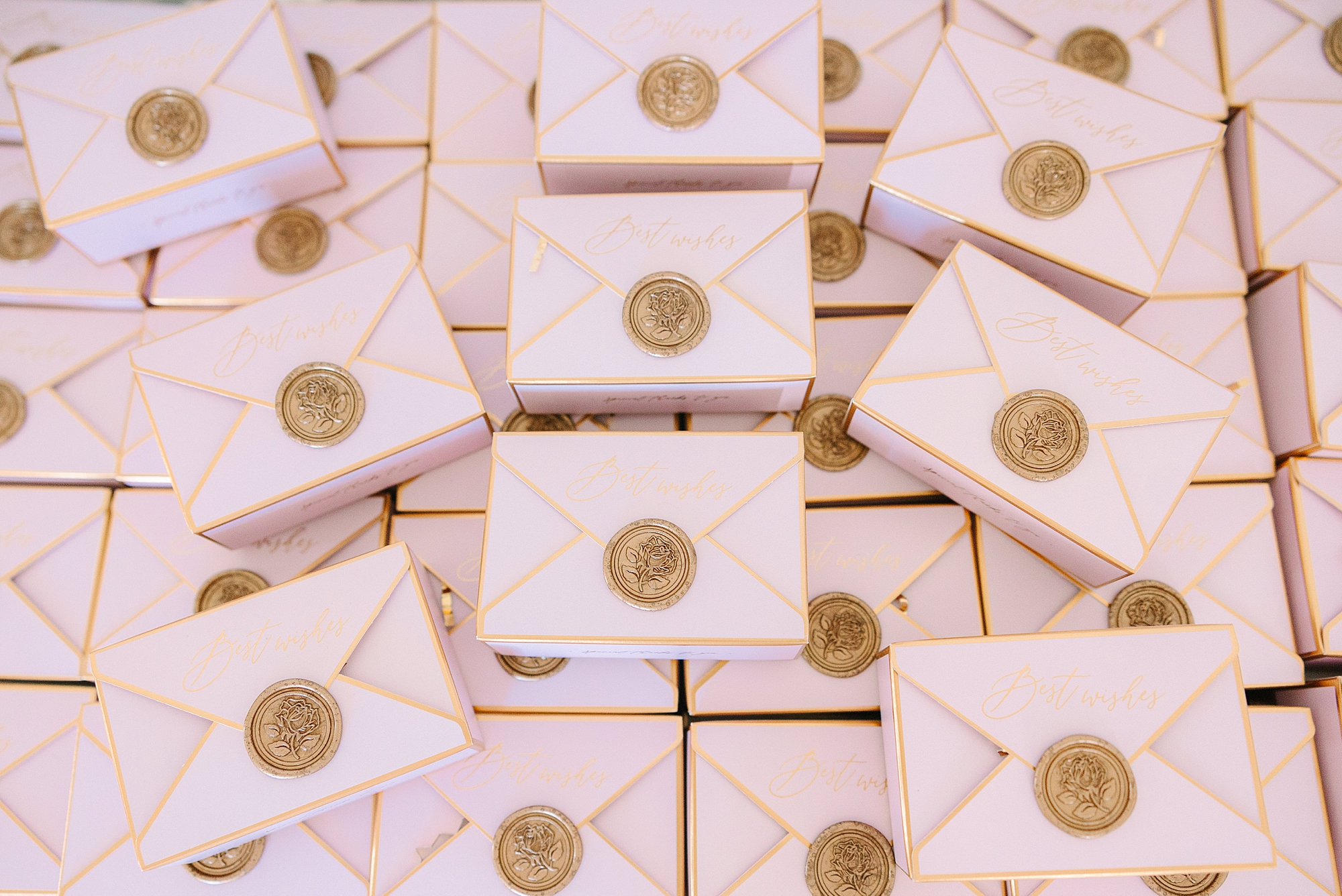 gold wax seal on escort cards for menu tasting at Magnolia Acres for Rose & Plum Living